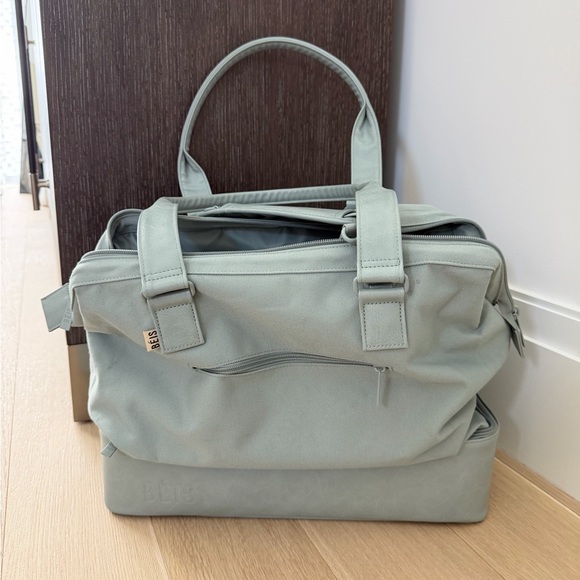 Beis Mini Weekend Traveler - Picture 2 of 4